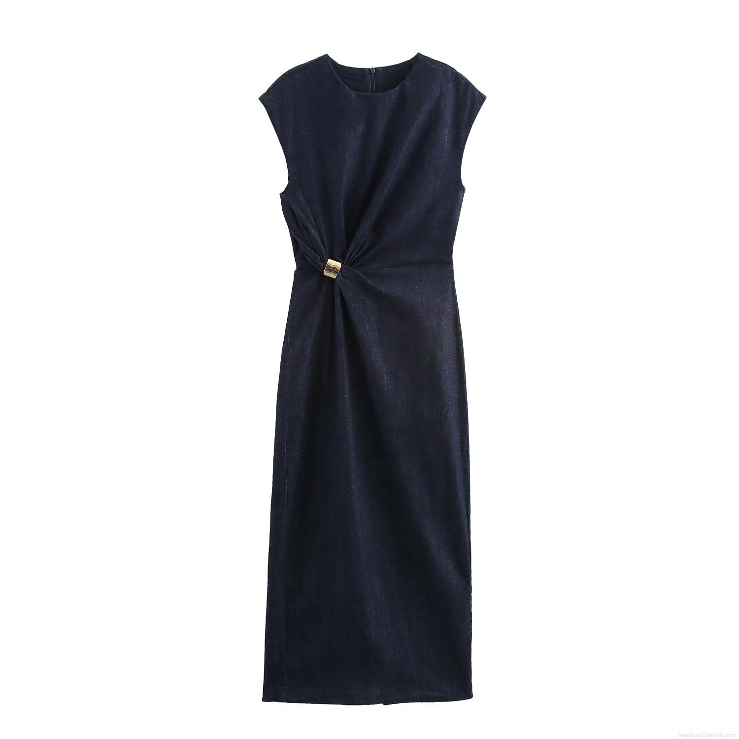 Women's Sleeveless Denim Look Midi Dress with Gold Metal Buckle Twist Waist Detail Round Neck Solid Color High Waist Elegant Casual Dress for Women Women's Sleeveless Denim Look Midi Dress with Gold Metal Buckle Twist Waist Detail Round Neck Solid Color High Waist Elegant Casual Dress for Women