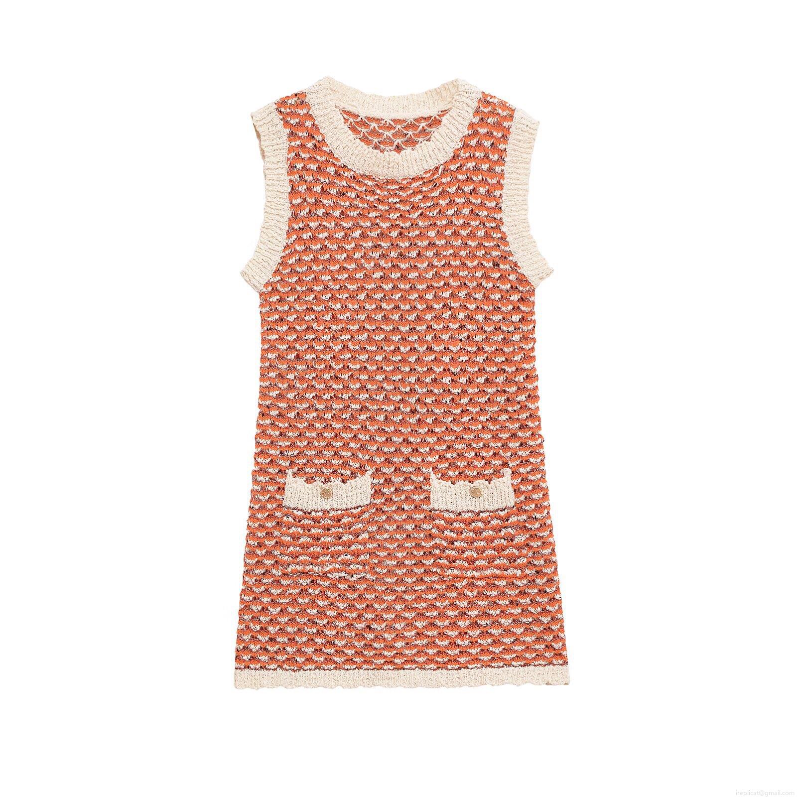 Women's Summer Sleeveless Knitted Midi Dress Contrast Color Patchwork Pockets With Metal Buttons Western Street Style Polyester Knit Dress Women's Summer Sleeveless Knitted Midi Dress Contrast Color Patchwork Pockets With Metal Buttons Western Street Style Polyester Knit Dress