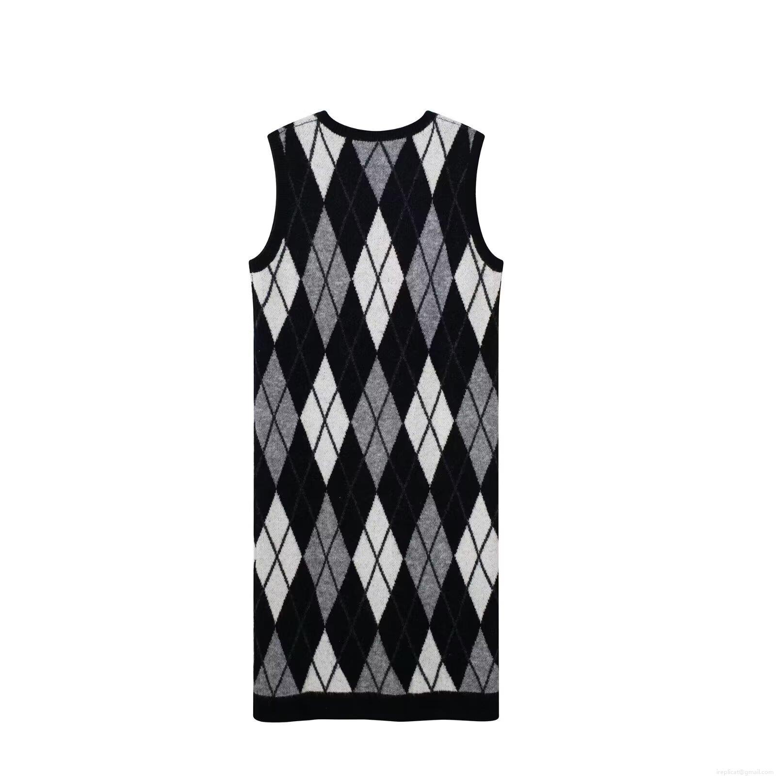 Women Argyle Pattern V Neck Sleeveless Knit Vest Dress Contrast Color Mid-Length Knit Sweater Dress For Autumn Winter Streetwear Casual Women Argyle Pattern V Neck Sleeveless Knit Vest Dress Contrast Color Mid-Length Knit Sweater Dress For Autumn Winter Streetwear Casual