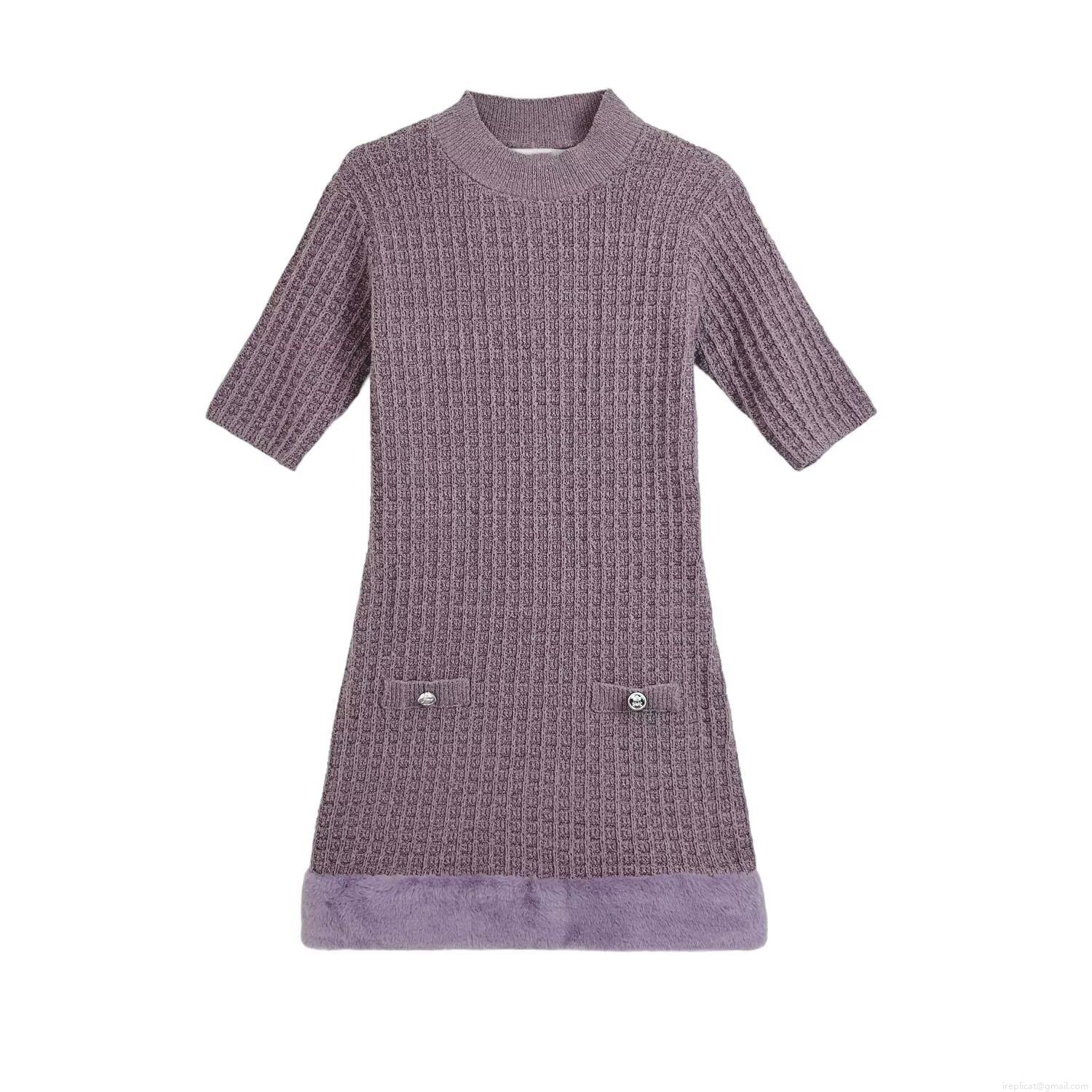 Elegant Women's Purple Knitted Midi Dress With Faux Fur Trim Hem Puff Sleeve Round Neck Metal Buttons Patchwork Party Style Autumn Winter Clothing Elegant Women's Purple Knitted Midi Dress With Faux Fur Trim Hem Puff Sleeve Round Neck Metal Buttons Patchwork Party Style Autumn Winter Clothing