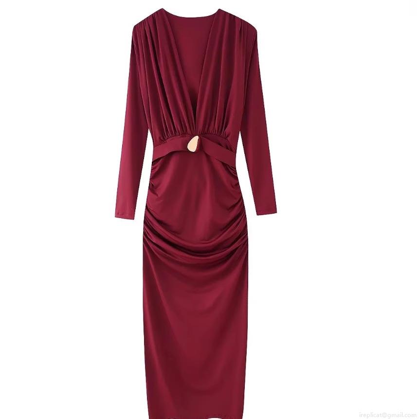 Elegant V-Neck Ruched Long Sleeve Midi Dress With Gold Metal Buckle Wine Red Polyester Bodycon Evening Party Dress For Women Elegant V-Neck Ruched Long Sleeve Midi Dress With Gold Metal Buckle Wine Red Polyester Bodycon Evening Party Dress For Women