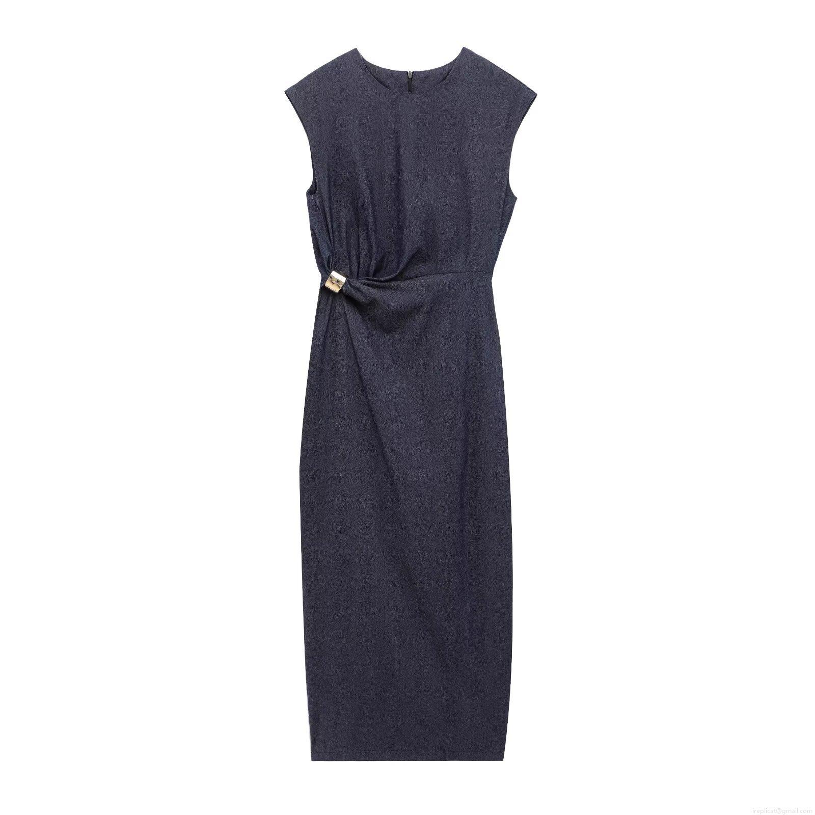 Elegant Women's Navy Blue Denim Sleeveless Midi Dress with Gold Metal Buckle Accents Slim Fit Round Neck Bodycon Dress for Party Dating Evening Elegant Women's Navy Blue Denim Sleeveless Midi Dress with Gold Metal Buckle Accents Slim Fit Round Neck Bodycon Dress for Party Dating Evening