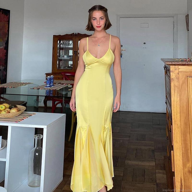 Women's Sexy Backless Satin Midi Dress V-Neck Spaghetti Strap Slim Fit Ruffle Fishtail Slip Dress For Party Evening Vacation Elegant French Style Lady Sundress Women's Sexy Backless Satin Midi Dress V-Neck Spaghetti Strap Slim Fit Ruffle Fishtail Slip Dress For Party Evening Vacation Elegant French Style Lady Sundress