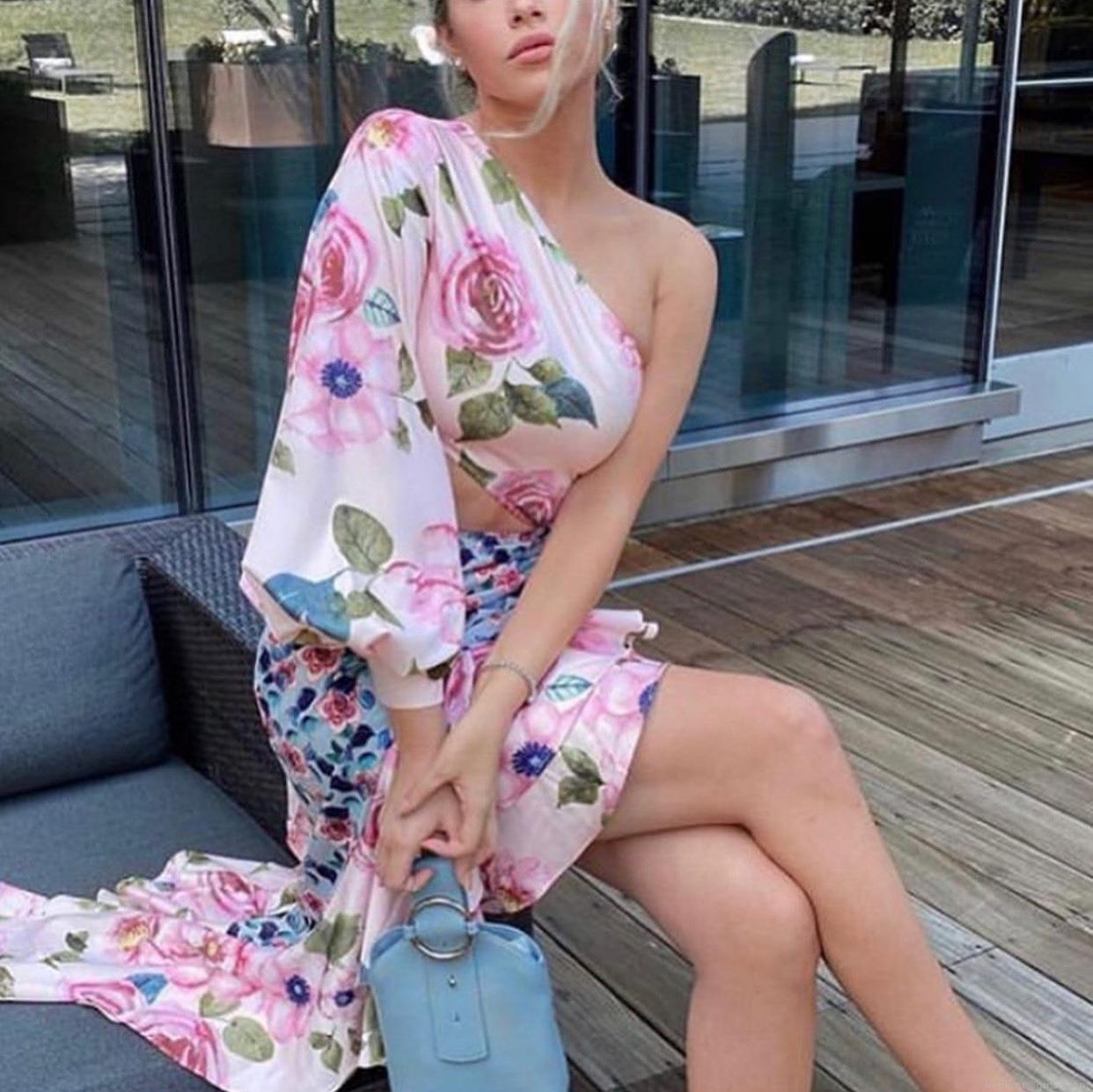 Women's Elegant One Shoulder Floral Midi Dress Asymmetric Lantern Sleeve Waist Cutout Irregular Ruffle Hem Chiffon Polyester Dress For Summer Vacation Beach Party Women's Elegant One Shoulder Floral Midi Dress Asymmetric Lantern Sleeve Waist Cutout Irregular Ruffle Hem Chiffon Polyester Dress For Summer Vacation Beach Party