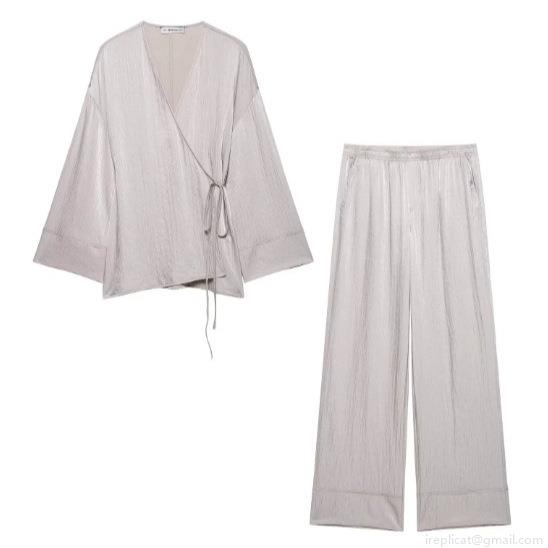 Women\'s Silver Grey Satin Pleated Two Piece Set Long Sleeve Kimono Wrap Top And Wide Leg Pants Casual Loungewear Pajama Outfit For Streetwear