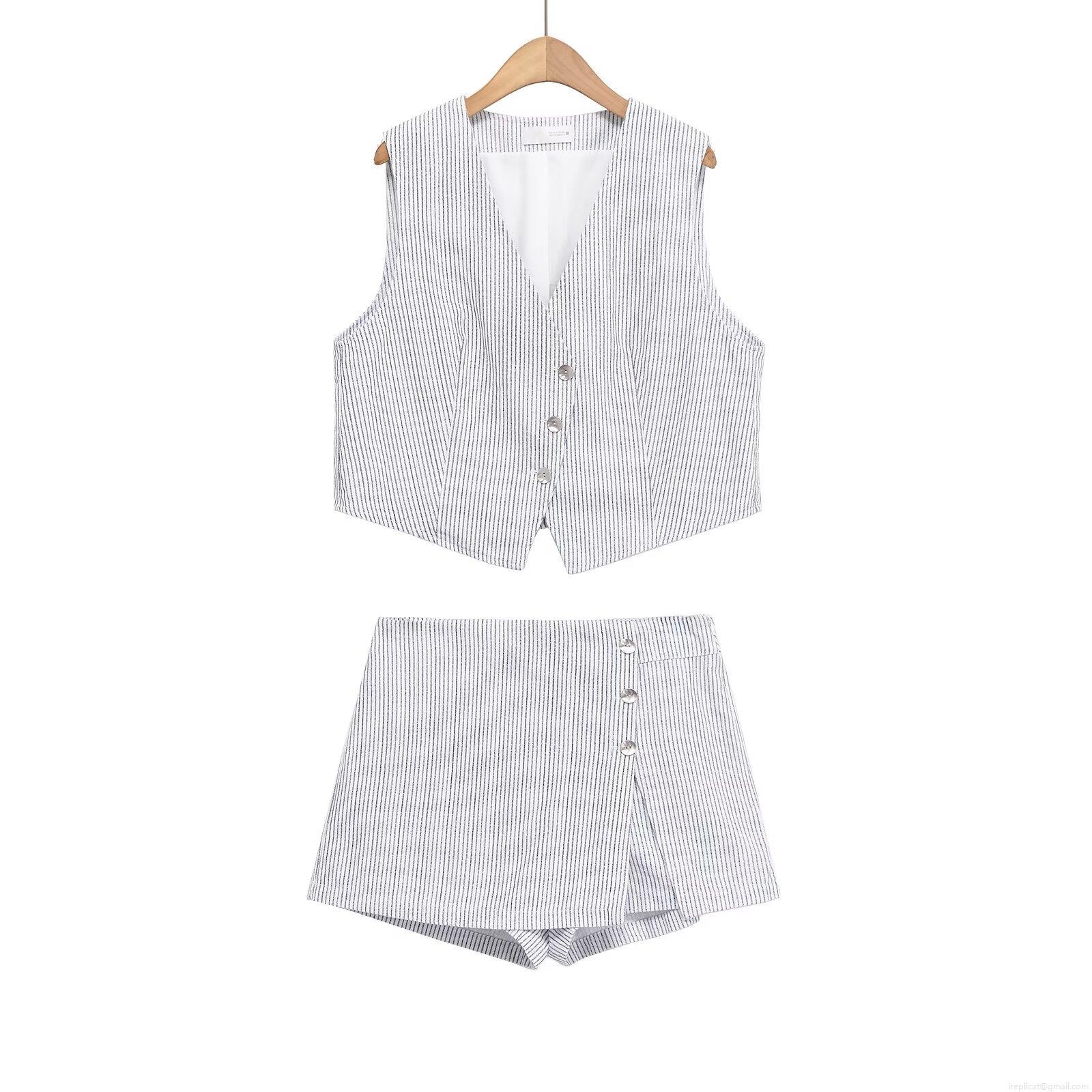Women\'s Striped Vest And Skort Two Piece Set V Neck Button Down Sleeveless Waistcoat And High Waist Shorts Streetwear Summer Outfit For Women