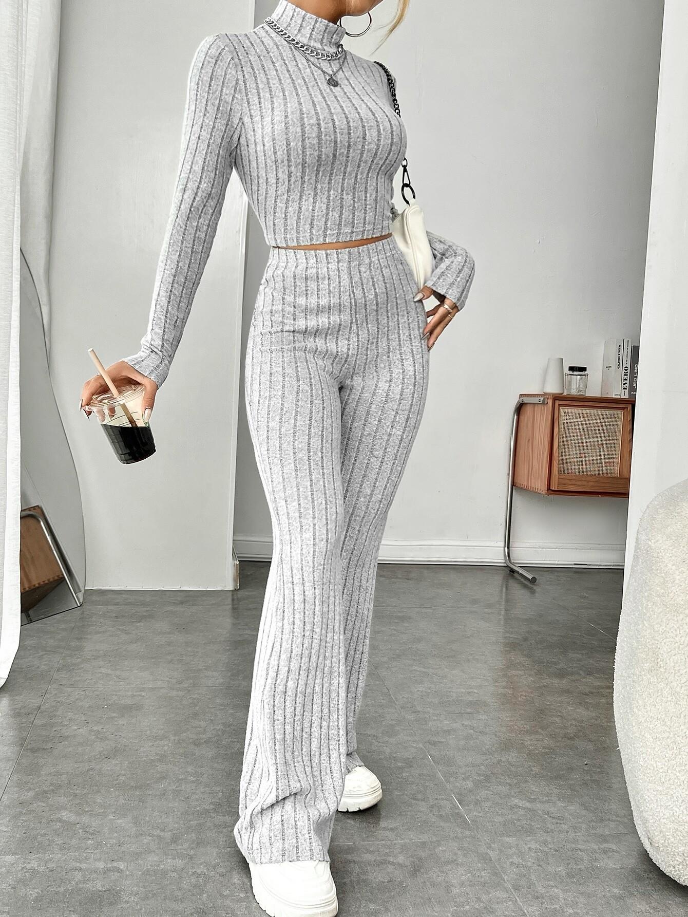 Women's 2 Piece Ribbed Knit Outfits Set Long Sleeve Mock Neck Crop Top and High Waist Wide Leg Flared Pants Casual Lounge Sporty Suits Solid Color Grey Women's 2 Piece Ribbed Knit Outfits Set Long Sleeve Mock Neck Crop Top and High Waist Wide Leg Flared Pants Casual Lounge Sporty Suits Solid Color Grey