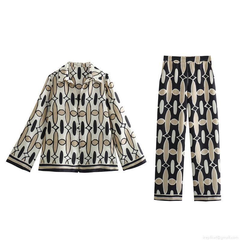 Women's 2 Piece Satin Outfit Set Geometric Printed Long Sleeve Button Up Shirt And High Waisted Wide Leg Pants Elegant Vintage Loungewear Streetwear Set Women's 2 Piece Satin Outfit Set Geometric Printed Long Sleeve Button Up Shirt And High Waisted Wide Leg Pants Elegant Vintage Loungewear Streetwear Set