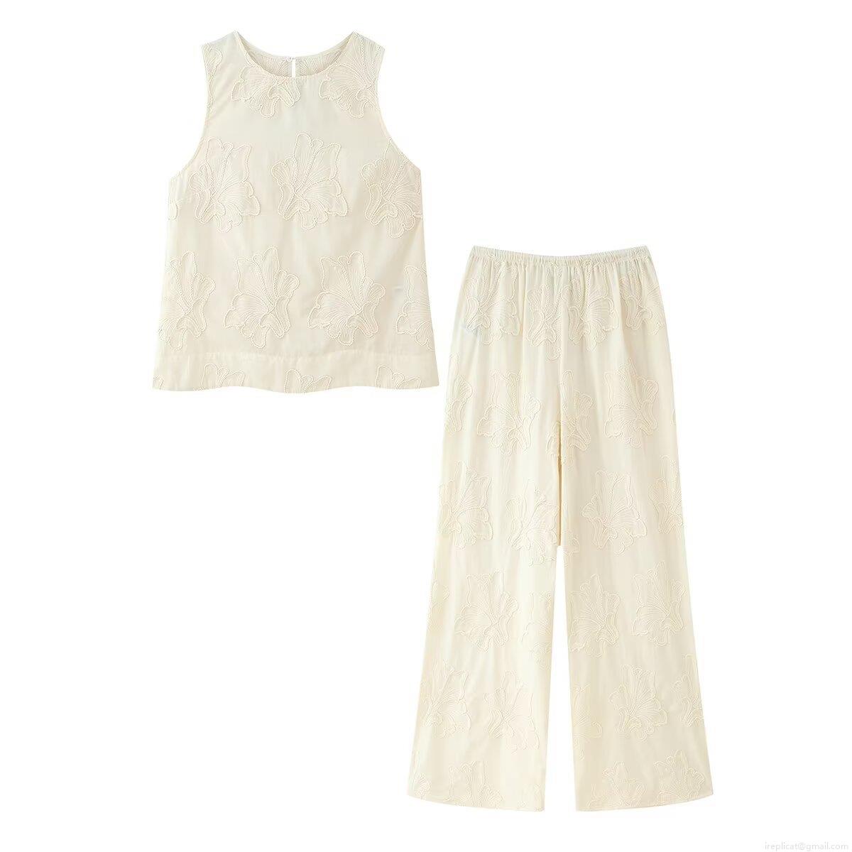 Women's Floral Embroidery Two Piece Set Sleeveless Round Neck Top And Wide Leg Pants Solid Color Casual Summer Leisure Outfit Fashion Streetwear Women's Floral Embroidery Two Piece Set Sleeveless Round Neck Top And Wide Leg Pants Solid Color Casual Summer Leisure Outfit Fashion Streetwear