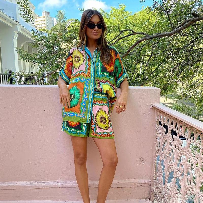 Women\'s Two Piece Set Floral Print Linen Blend Casual Short Sleeve Button Down Shirt and High Waist Shorts Summer Vacation Beach Outfit
