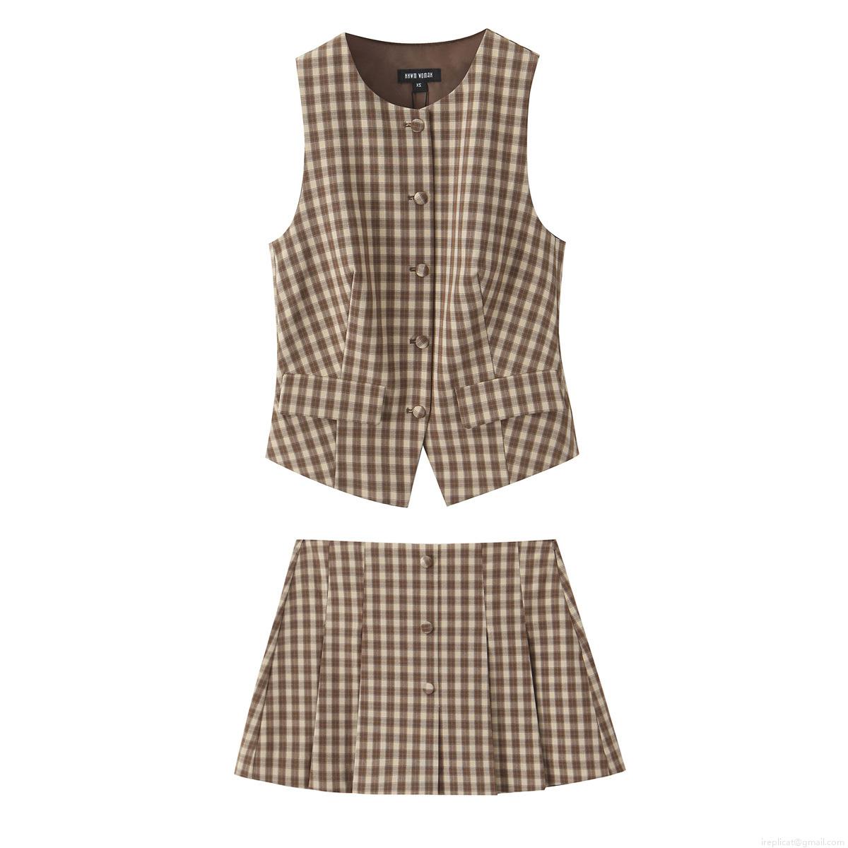 Women\'s Retro Plaid Sleeveless Vest and Pleated Skort Two Piece Set Cotton Blend Preppy Style Brown Checkered Outfit for Women Daily Wear
