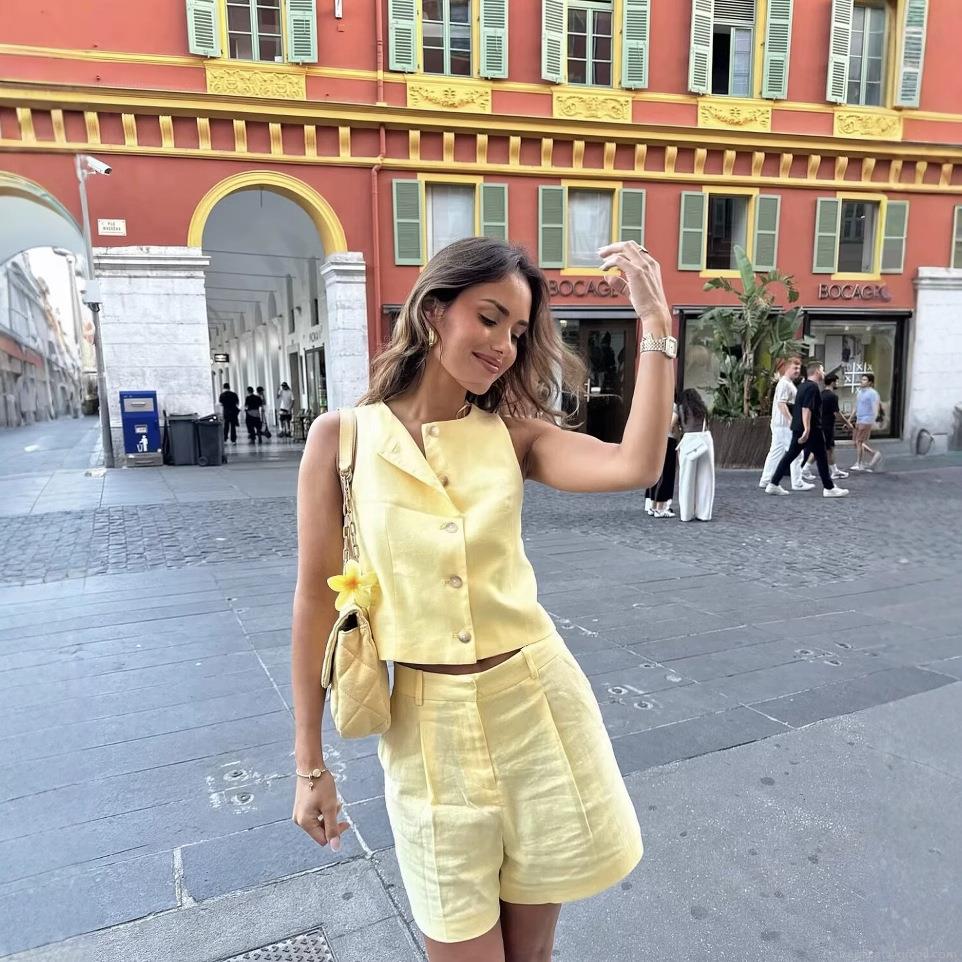 Women's Casual Sleeveless Vest And Shorts Set Solid Color Round Neck Button Up Two Piece Outfits Summer Streetwear Waistcoat Short Pants Suit Women's Casual Sleeveless Vest And Shorts Set Solid Color Round Neck Button Up Two Piece Outfits Summer Streetwear Waistcoat Short Pants Suit